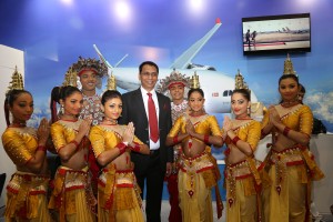 Various countries showcased their cultural offerings at OTM - 2016, India's biggest outbound travel mart that began today in Mumbai. A troupe from Sri Lanka exhibited their traditional outfits. Mr Satish Soni, Joint Managing Director, MTDC is seen in the picture with a Sri Lankan troupe at OTM - 2016.
