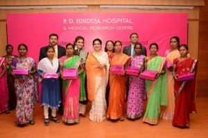 Raveena Tandon & Moushumi Chatterjee falicitate rural women from Jawahar on account of International Women's Day at P.D.Hinduja Hospital