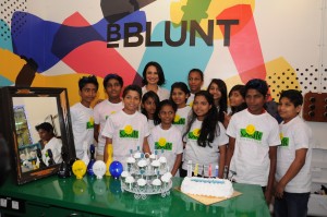 Adhuna Bhabani, Celebrity Hairstylist and Founder, BBLUNT celebrated Children’s Day today by styling kids from Smile Foundation at BBLUNT Style Bar, Korum Mall, Thane.  