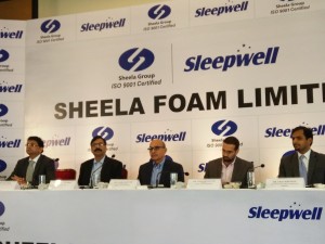 Rahul Gautam(Center), MD, of Sheela Foam Ltd., along with team members during the announcement of its Initial Public Offer (IPO), to open on November 29, 2016 with a Price Band of Rs 680 - Rs. 730 equity Share each of Face Value of Rs 5 each, in Mumbai on Tuesday - Photo by GPN NETWORK