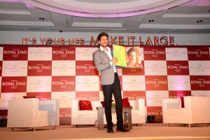 Royal Stag Mega Music presents SRK’s biography by Samar Khan-Photo by GPN network. 
