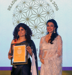 NEW DELHI, (GPN): Neerja Bhatia, Etihad Airways Vice President Indian Subcontinent, pictured left, with Divia Thani, Editor of Condé Nast Traveller India, after being presented with the Best International Airline award in New Delhi - Photo by Sachin Murdeshwar GPN Network 