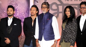 MUMBAI (GPN) : Swapnil Joshi, Tiger Shroff, Amitabh Bachchan, Reshma, Riyaz Gangji - Photo by GPN NETWORK