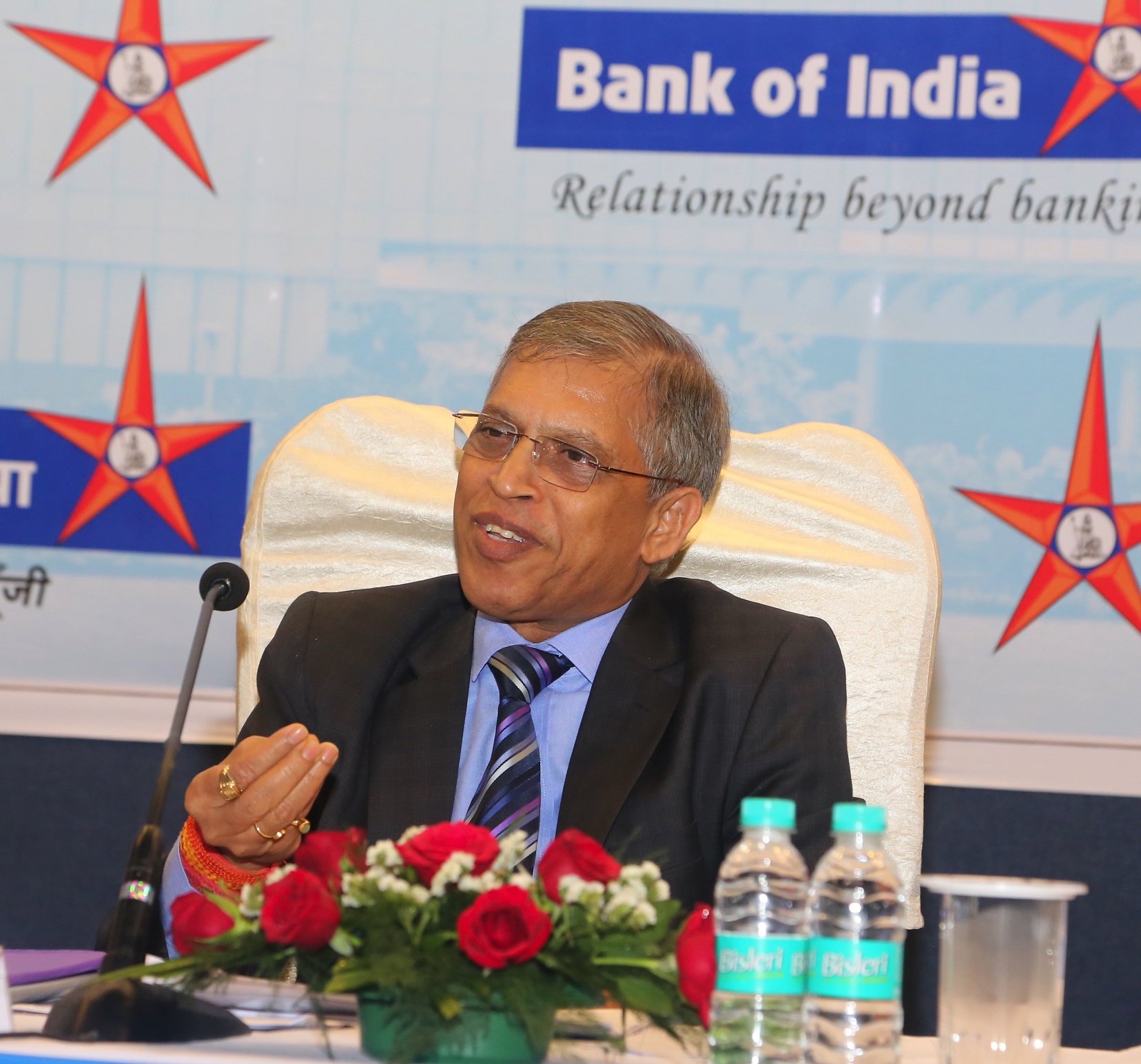 Shri Dinabandhu Mohapatra, MD & CEO, Bank of India addressing the media at the Q2 FY18 Results Announcement - Photo  By Sachin Murdeshwar GPN NETWORK