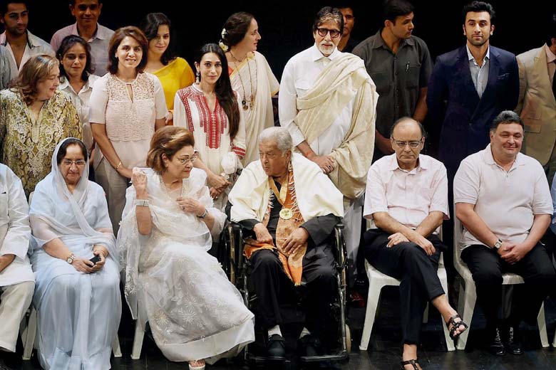 GPN File Pic of Shashi Kapoor conferred with prestigious Dada Saheb Phalke award.