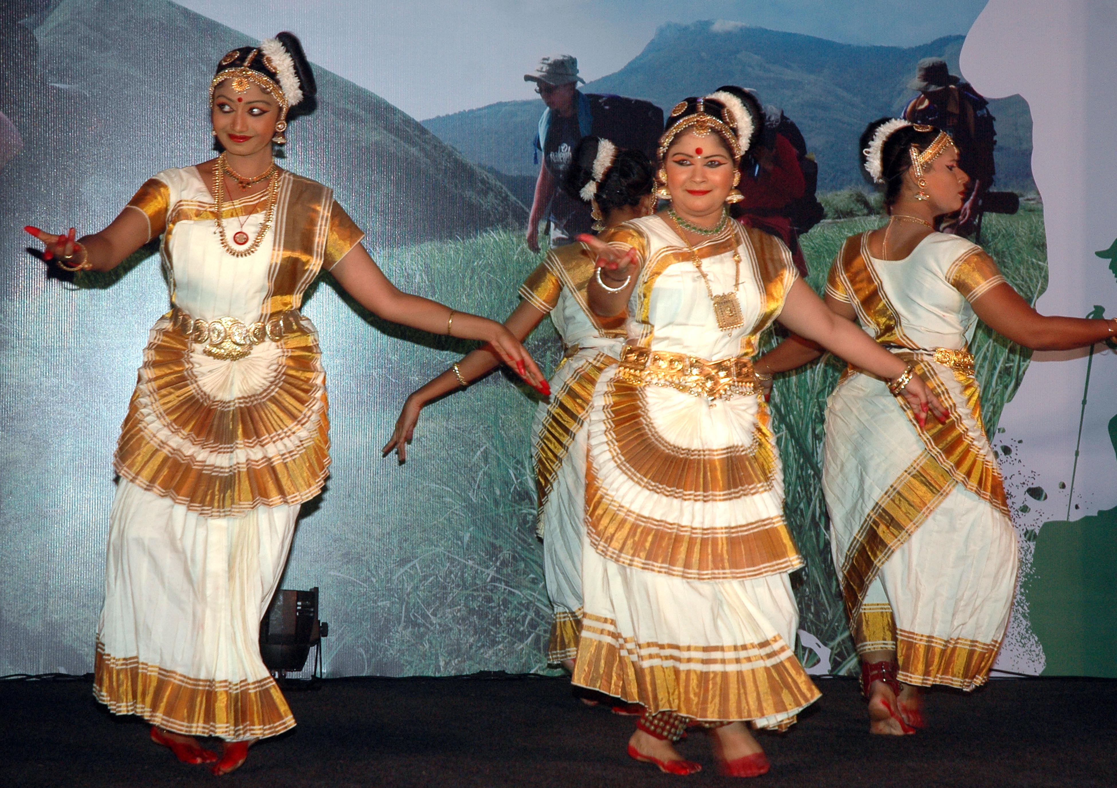 Kerala cultural dance performances / GPN