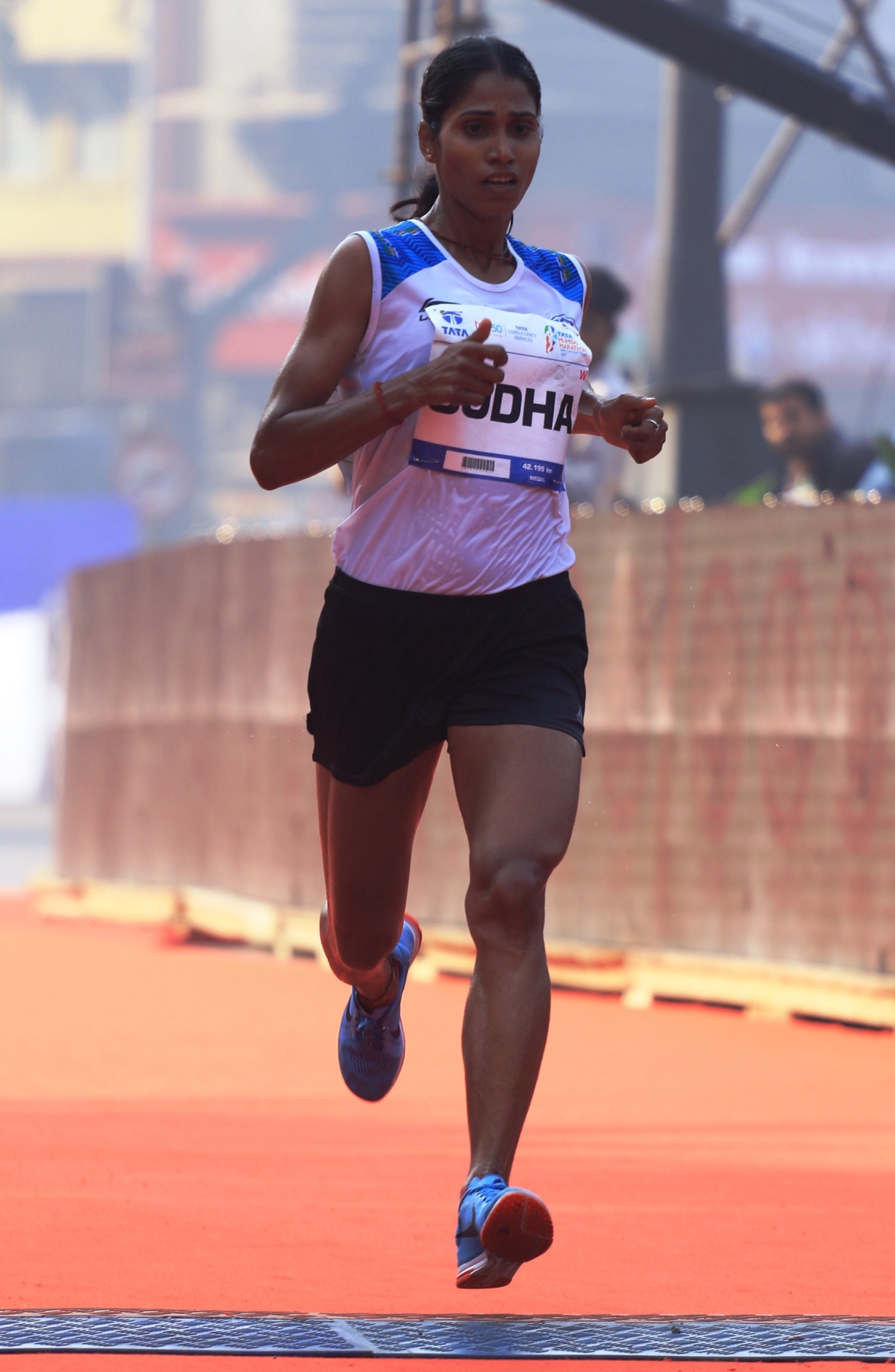 TMM 2019-Indian Overall Women's Winner & Course record holder Sudha Singh at the finish line - Photo By Sachin Murdeshwar GPN NEWS NETWORK