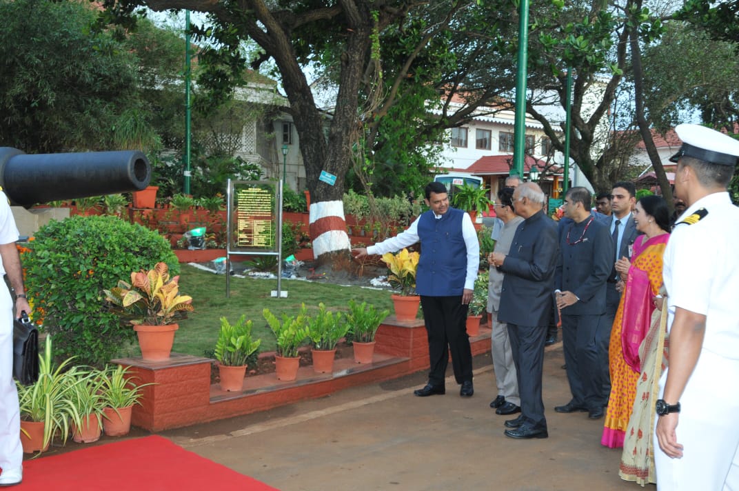 The President of India  Shri Ram Nath Kovind  during the function of unveiling the plaque in front of the restored and refurbished twin cannons at Raj Bhavan in the presence of Governor of Maharashtra, Ch. Vidyasagar Rao and Chief Minister of Maharashtra Devendra Fadnavis