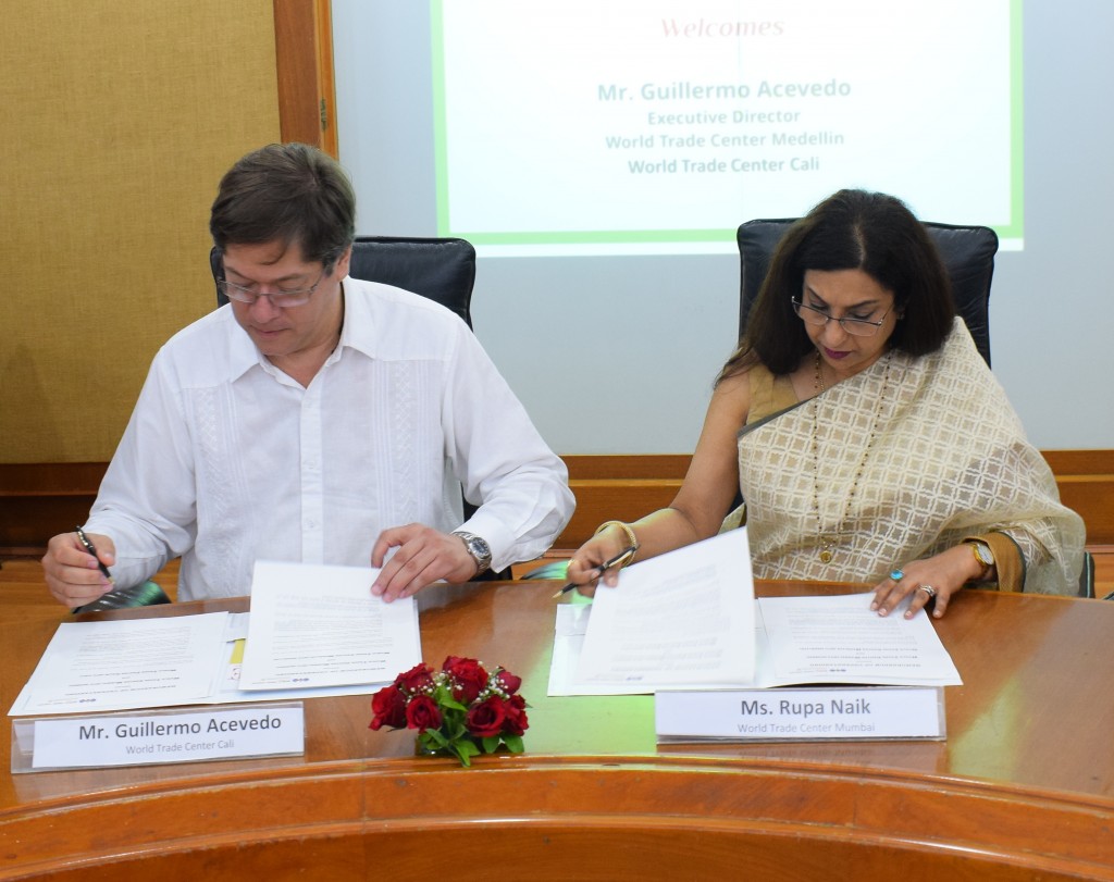 Mr. Guillermo Acevedo, Executive Director, WTC Medellin and WTC Cali and Ms. Rupa Naik, Senior Director, WTC Mumbai signing MOUs during an interactive discussion organized by WTC Mumbai