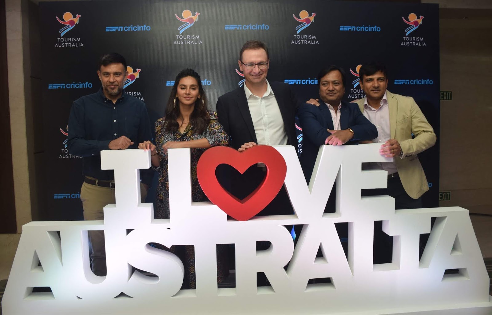 Shibani Dandekar & Former Australian Cricketers Launches UnDiscover Australia Campaign -Photo By Sachin Murdeshwar GPN