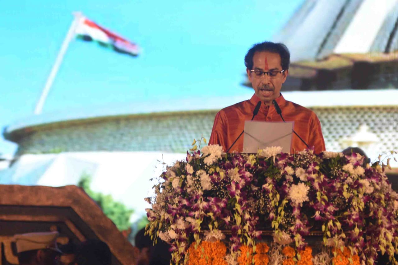 Shiv Sena chief Uddhav Thackeray takes oath during the swearing-in ceremony at Shivaji park today in Mumbai -Photo By Sachin Murdeshwar GPN