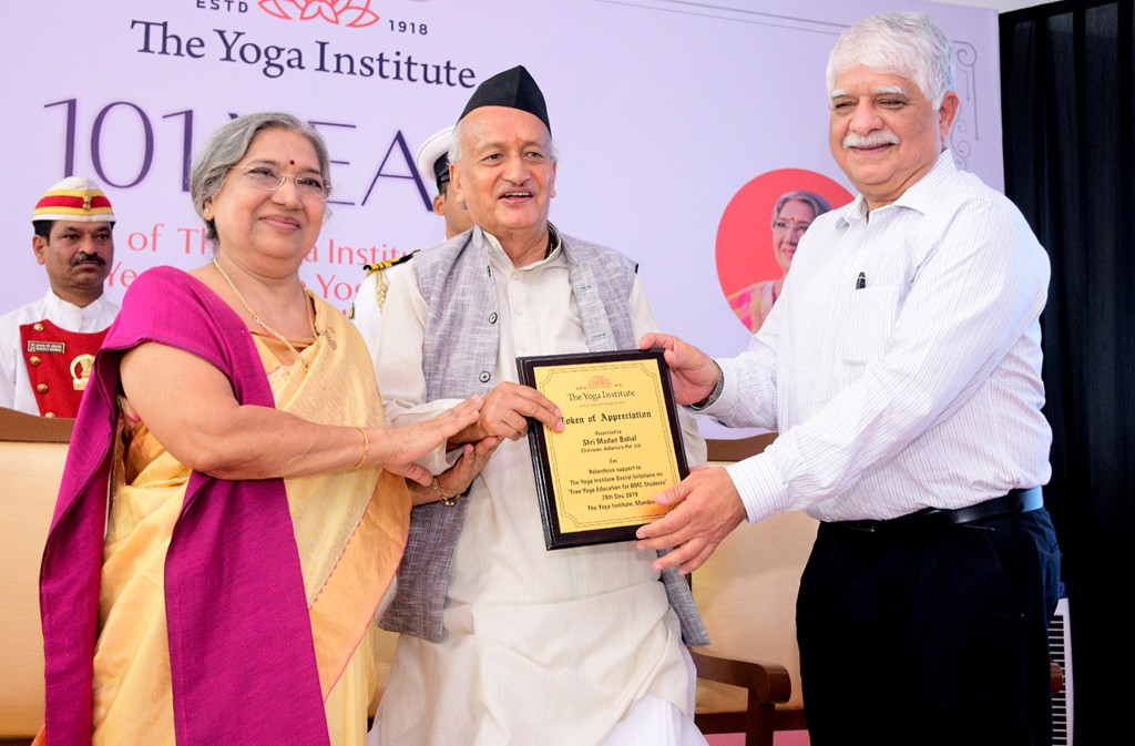 (L-R): Dr Hansa Jayadeva Yogendra, Director of The Yoga Institute with Maharashtra Governor Bhagat Singh Koshyari and Madan Bahal, CMD of Adfactors PR. Photo By Sachin Murdeshwar/ (GPN)28.12.2019