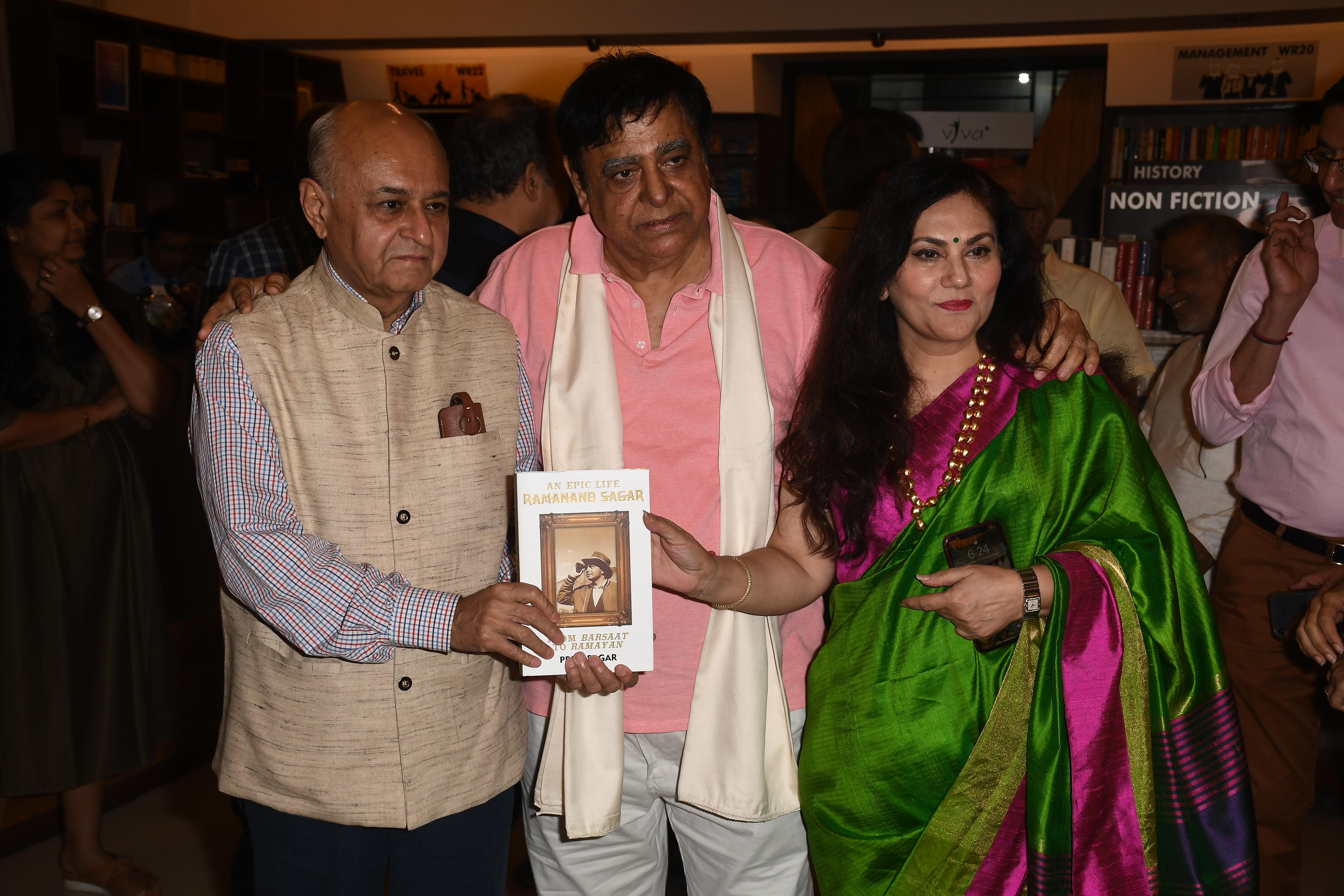 Amit Khanna with PRem Sagar and Deepiika Chikhalia (SITA), during the book Launch an EPIC LIFE RAMANAND SAGAR FROM BARSAAT TO RAMAYAN