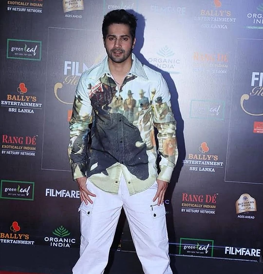 Most Glamorous Star (Male)- Varun Dhawan at the Filmfare Glamour and Style Awards @ Taj Lands End, Mumbai on 4th December, 2019 -Photo By Sachin Murdeshwar GPN