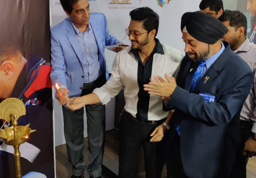 Lighting of the Lamp from Left:Dr. Shirish Hastak, Actor Shreyas Talpade and Rtn. Harjit Singh Talwar, District Governor (Rotary) -Photo By Sachin Murdeshwar GPN