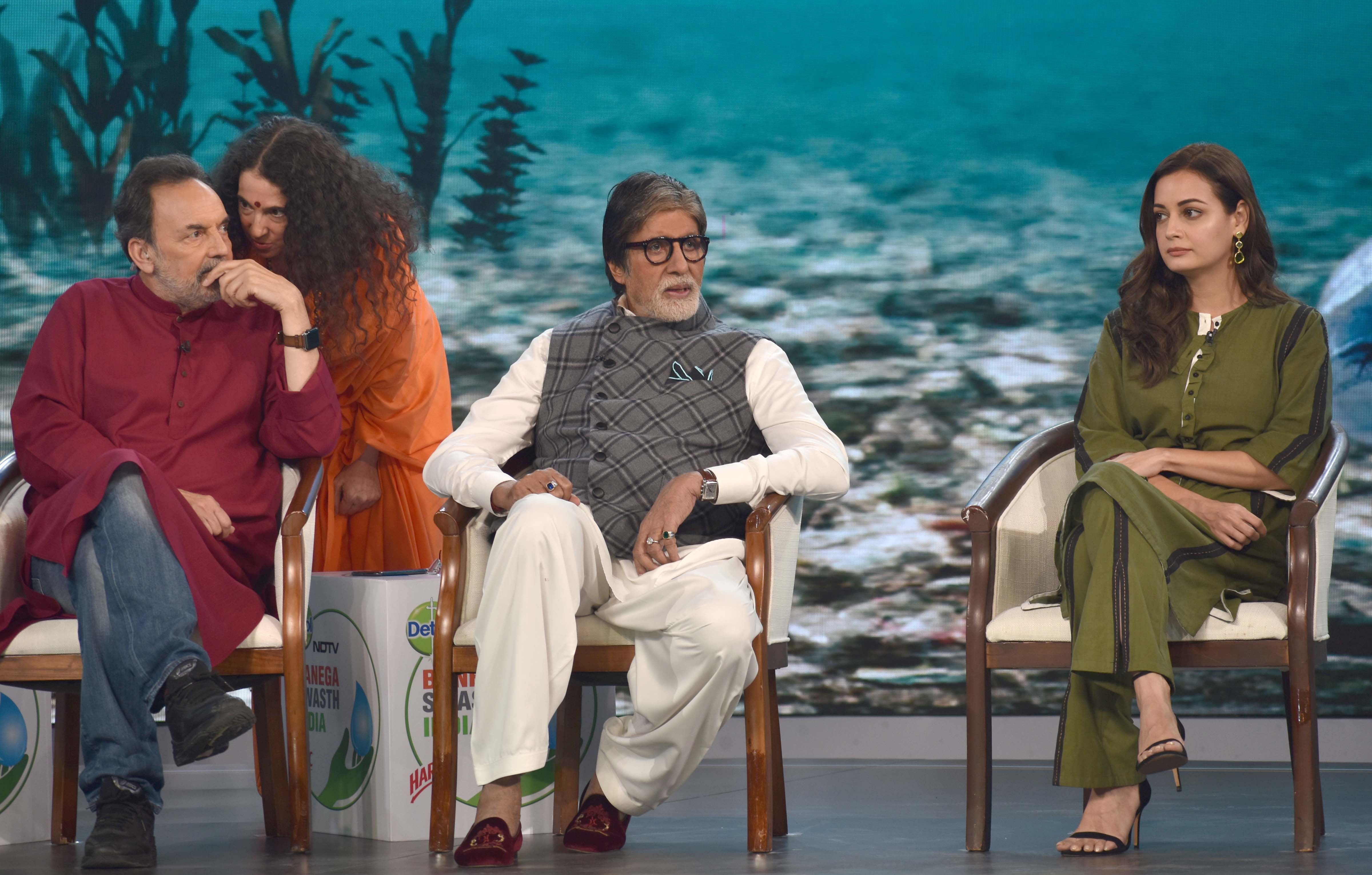 Mumbai : Actor and Banega Swasth India campaign ambassador Amitabh Bachchan, Actress Dia Mirza , Author Swati Thiyagarajan during launch NDTV and Dettol's Banega Swasth India campaign in Mumbai on Wednesday. 02.10.2019