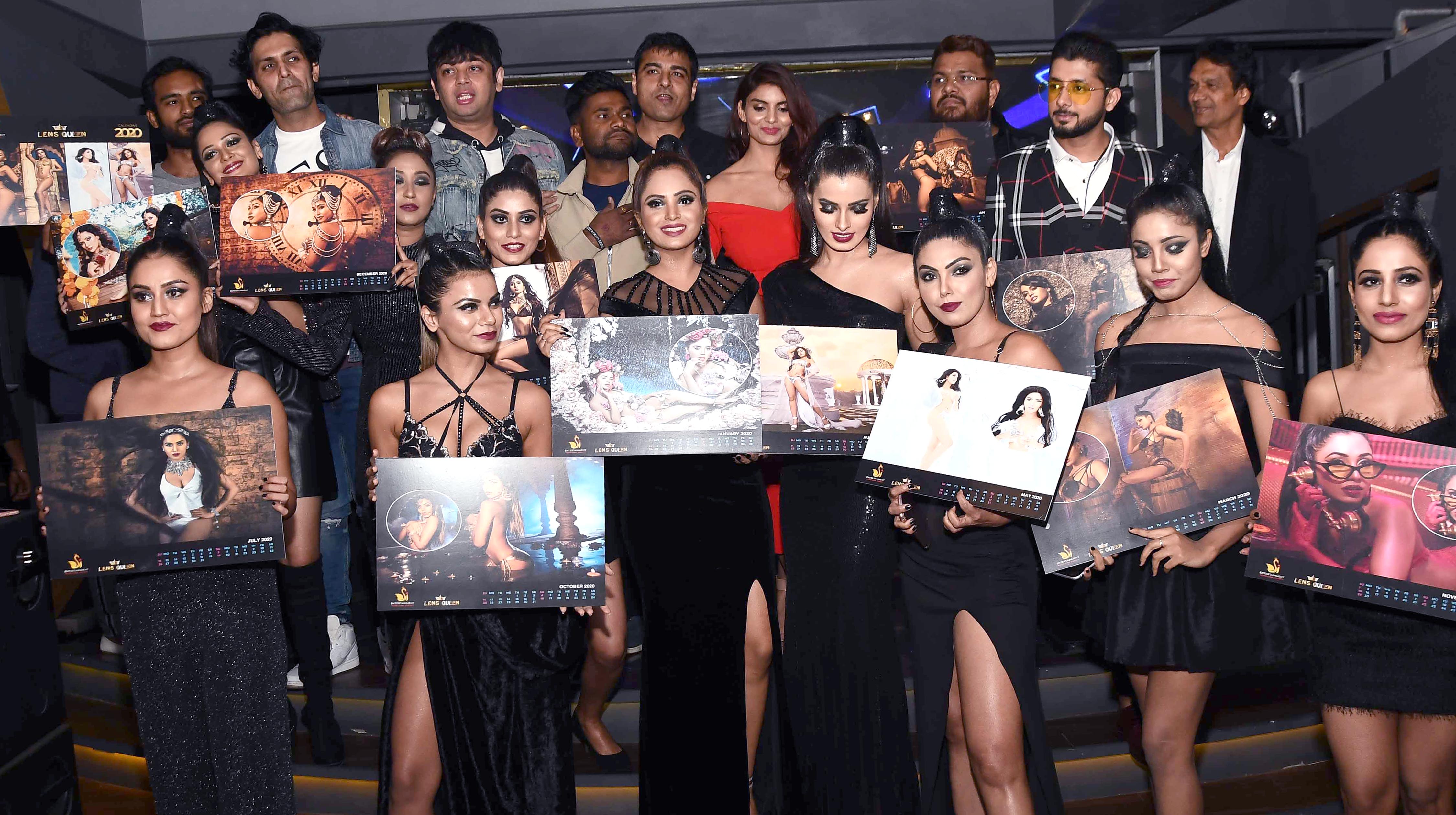 Mumbai : Model's display during launch the Calender Lens Queen 2020 in Mumbai on Thursday evening. Photo By Sachin Murdeshwar/17.01.2020