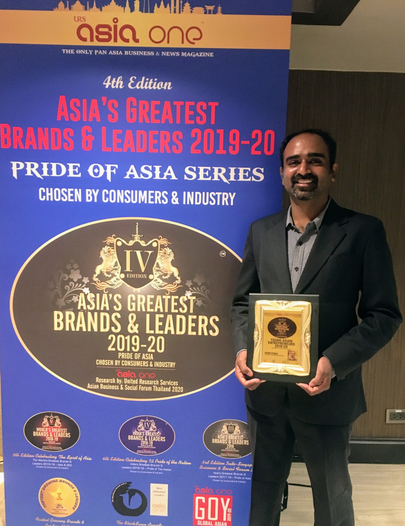 Winning the “Young Asian Entrepreneur” award at the AsiaOne Awards , Naren Kumar, Co-Founder & CEO of IamHere Software Labs