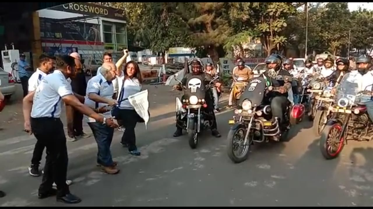 Dr Boman Dhabhar flagging of the bike rally