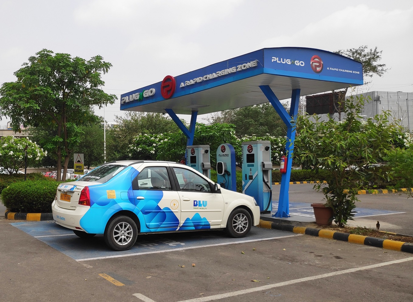 BluSmart, India's first all-electric ride hailing platform has raised $7Mn / Rs. 51 Cr - In Pic BluSmart Can at Battery Charging Point- Photo By GPN