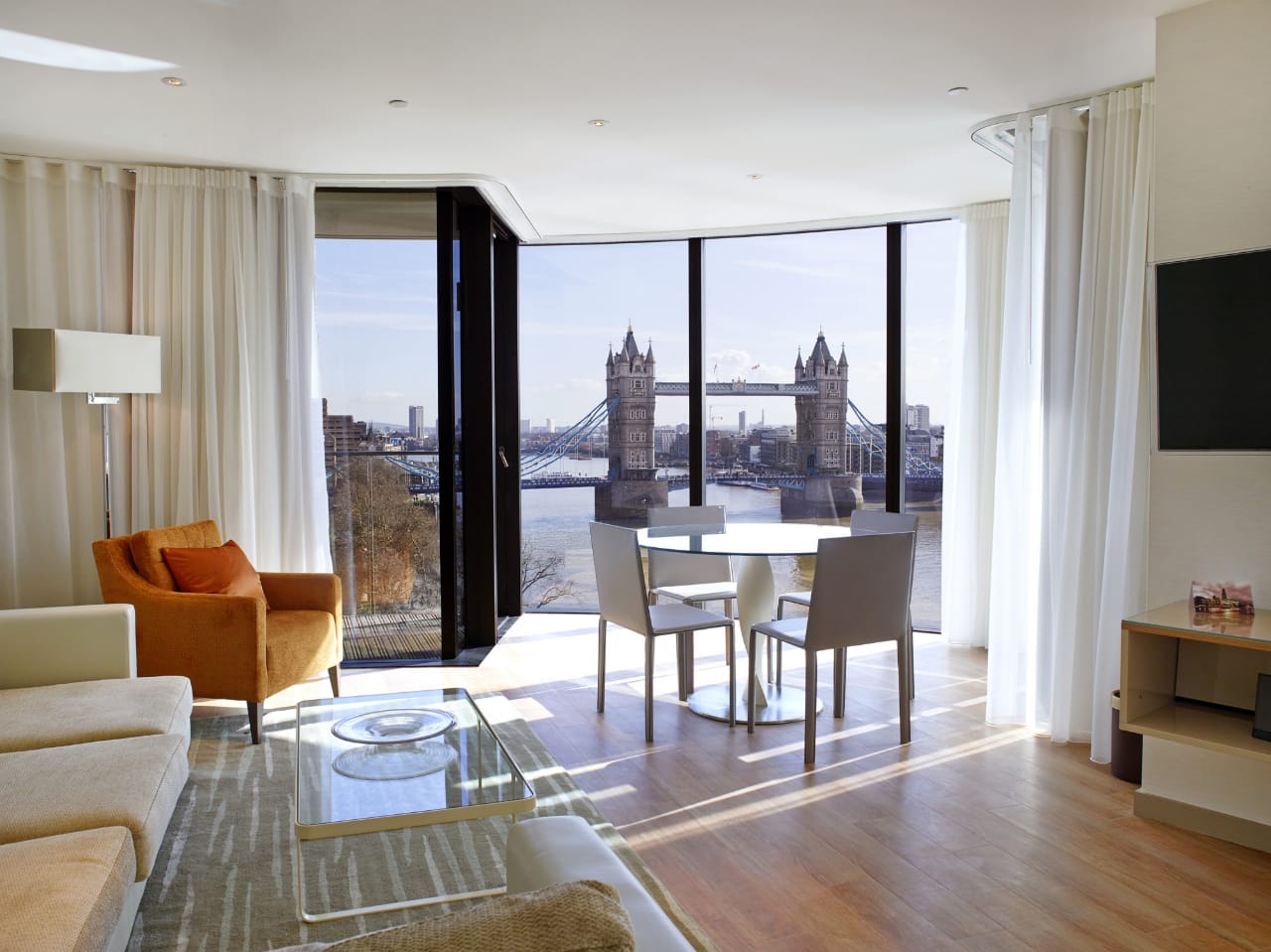 CHEVAL THREE QUAYS