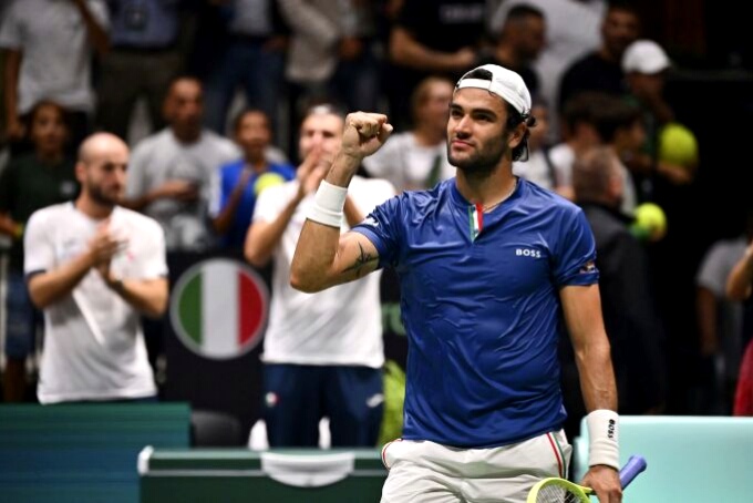 Italy's Matteo Berrettini celebrates after beating Argentina's Sebastian Baez during their Davis Cup tennis match in Bologna, Italy, Friday, Sept. 16, 2022.