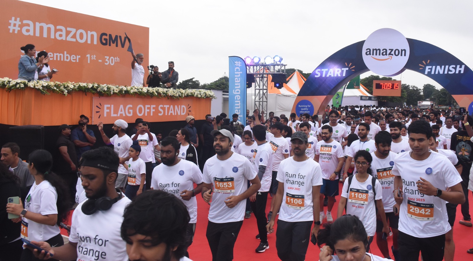 Run Amazon Prime Amazon Run For Change flagged off by Milind Soman | Global Prime News
