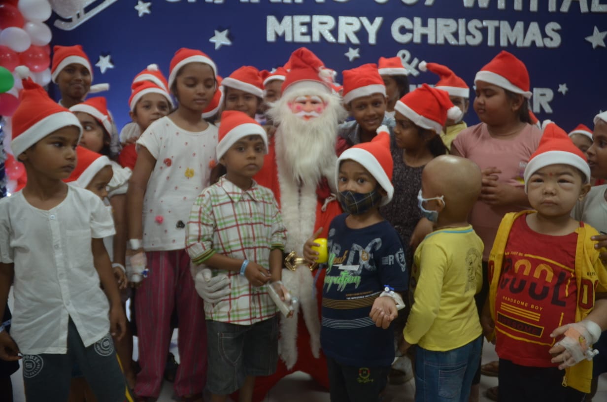 Santa Brings Smiles to Faces of Kids Patients at Bai Jerbai Wadia ...